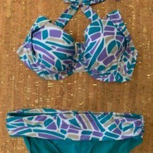 NWOT Jantzen 34D Underwire Bikini w/size 6 bottoms